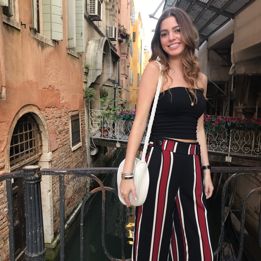 Meet your Posher, Ari